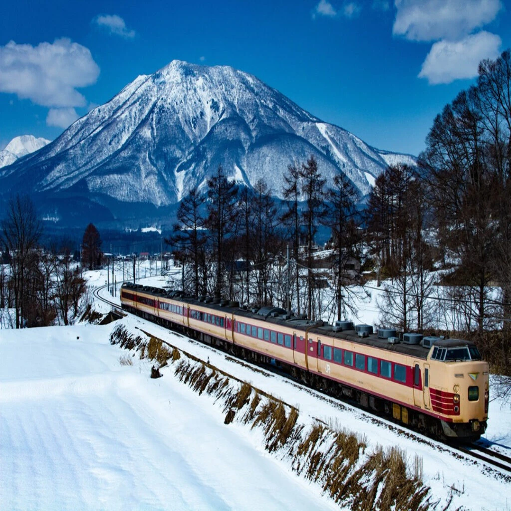Getting to Lake Nojiri by Train